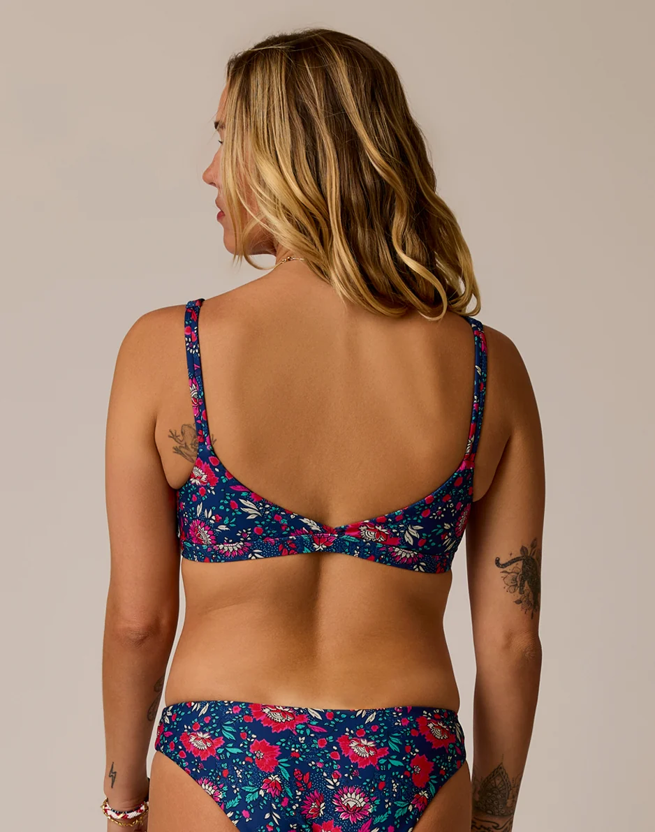 Breakers Compression Top: Isla - Image 4