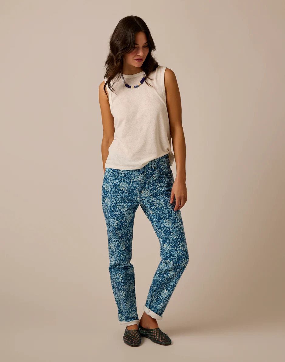 Carson Hi Rise Jean: Indigo Floral - Image 4