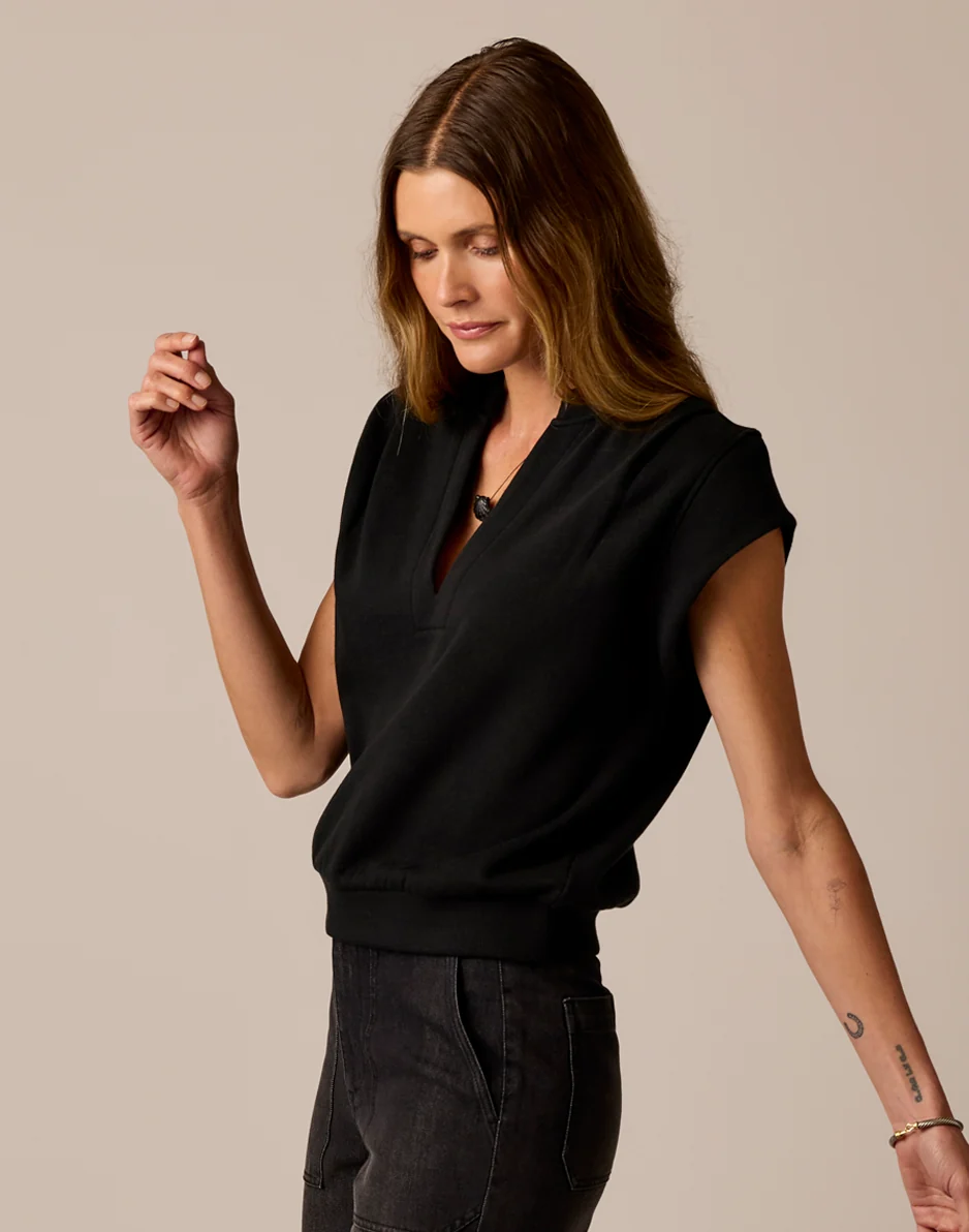 Cate Pullover: Black - Image 3