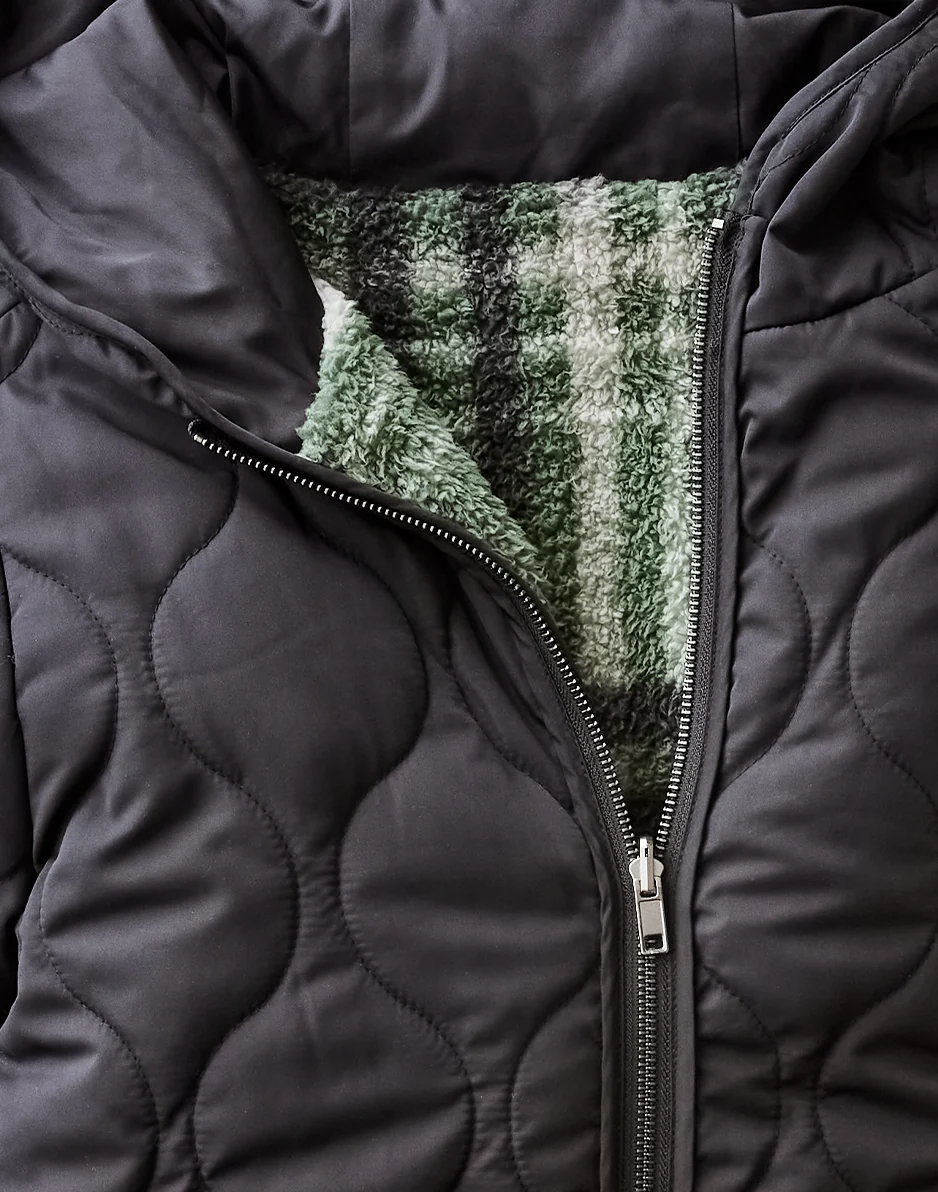 Donner Reversible Jacket: Cilantro/Black - Image 6