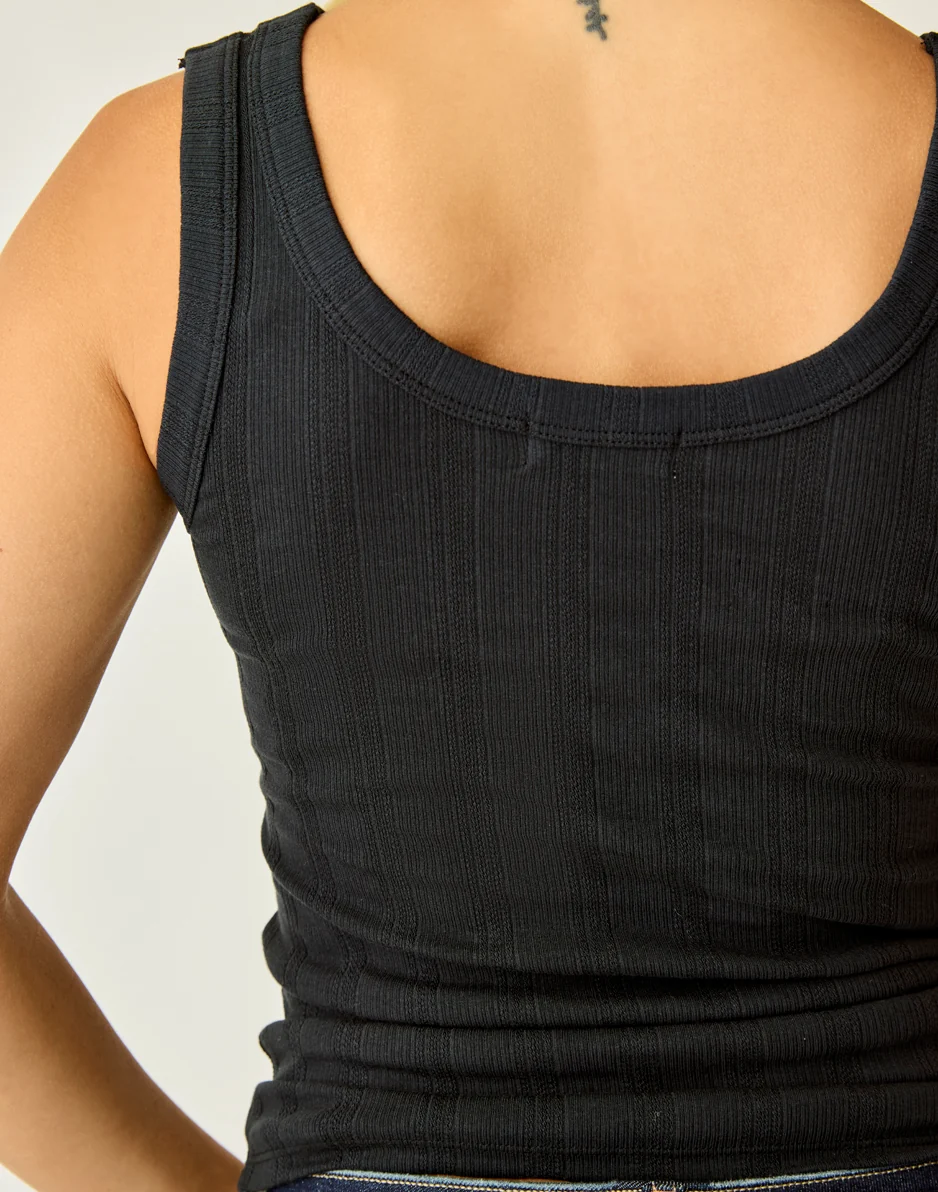 Ever Tank: Black Rib - Image 2