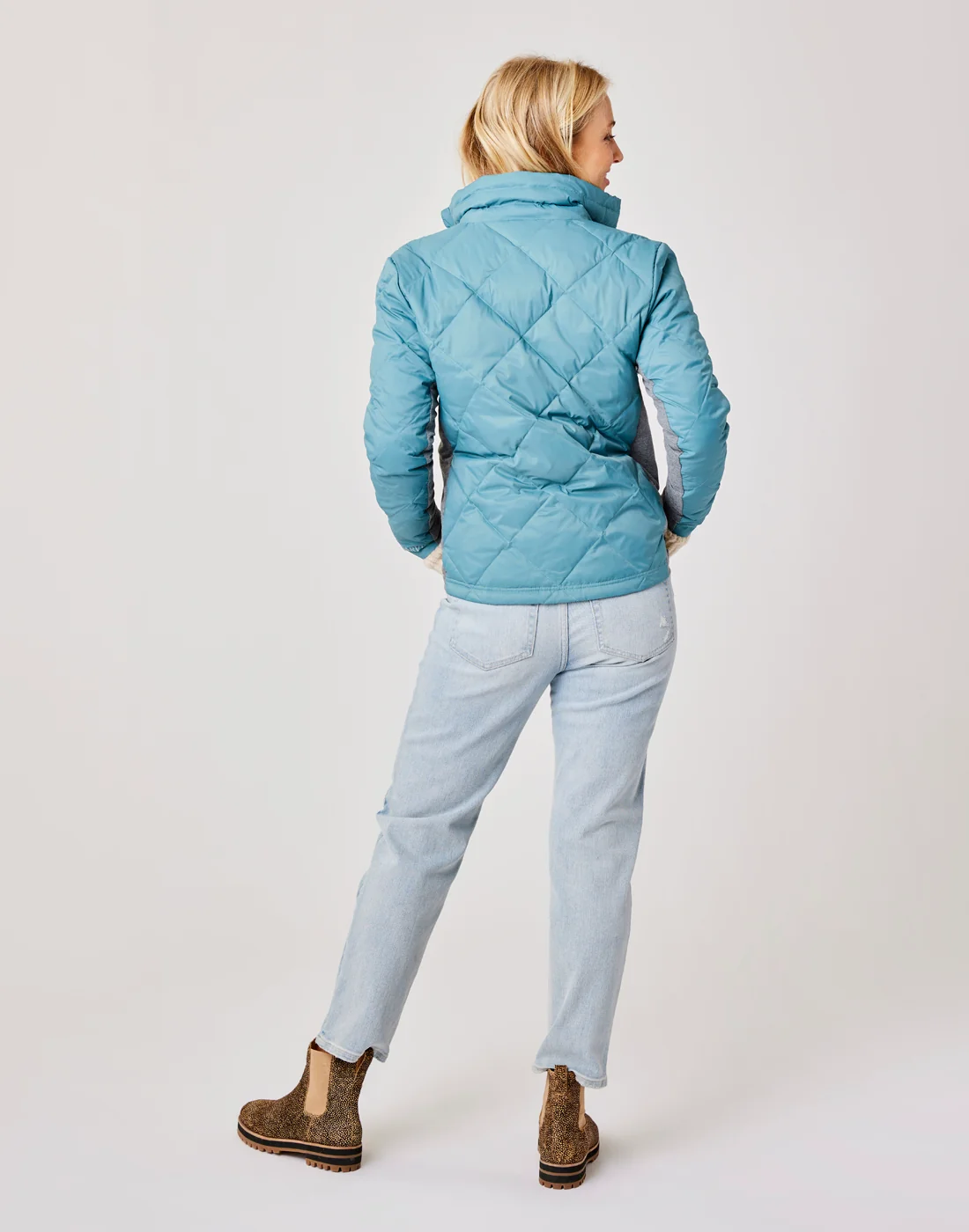 Horizon Down Jacket: Hydro - FINAL SALE - Image 4