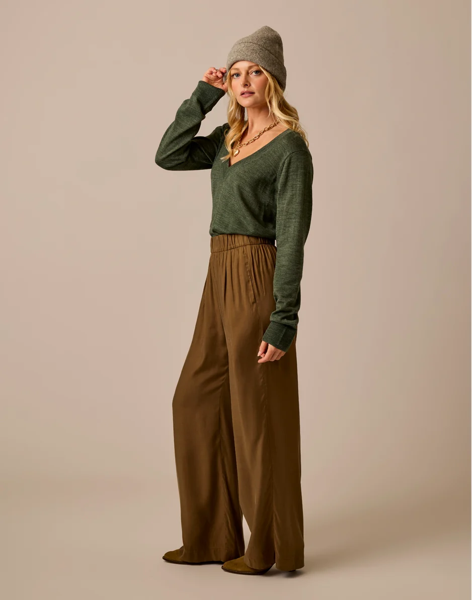 Juliet V-Neck Sweater: Hazel Heather - Image 5