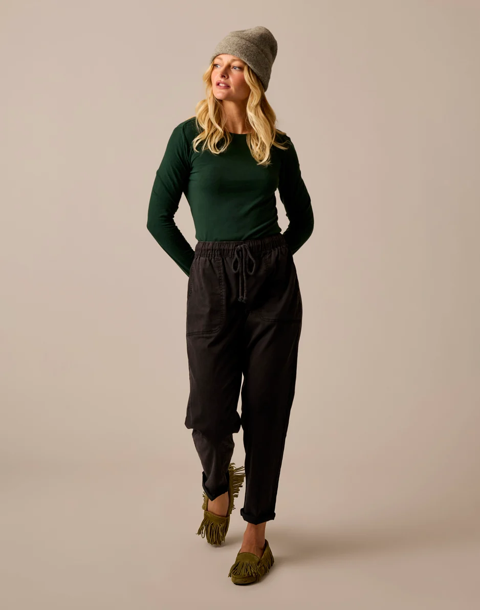 Lea Tissue Crewneck: Dark Pine - Image 4