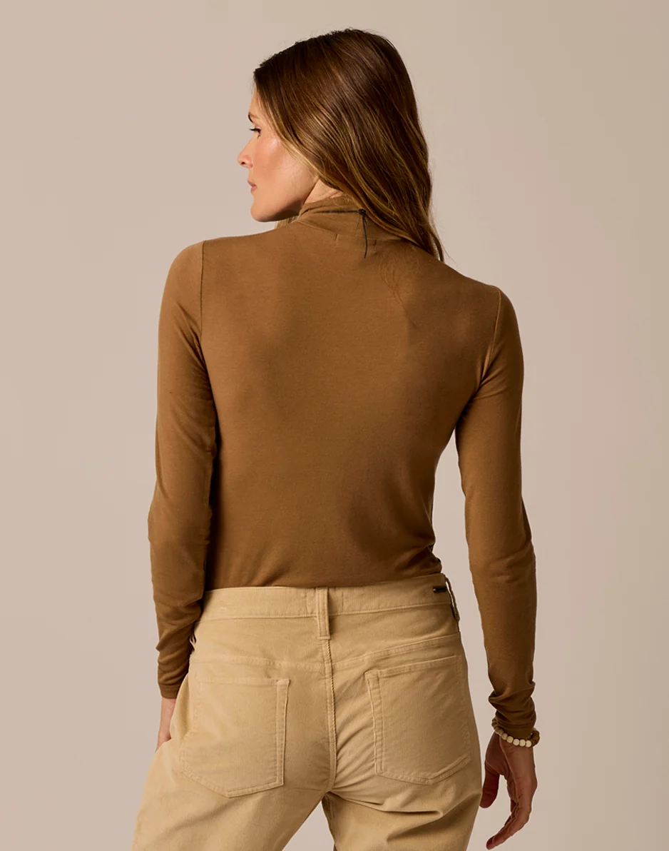 Lea Tissue Turtleneck: Walnut - Image 2