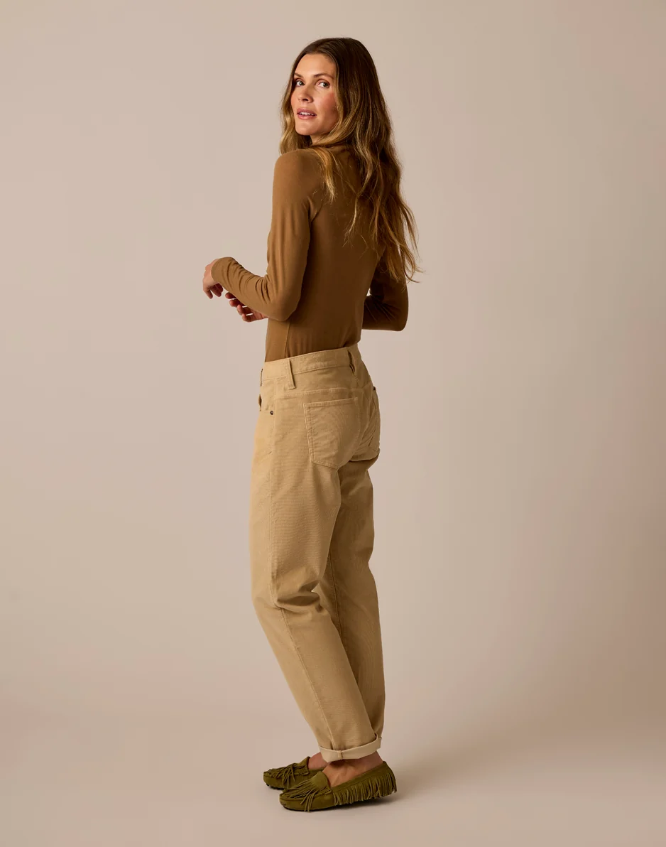 Lea Tissue Turtleneck: Walnut - Image 4