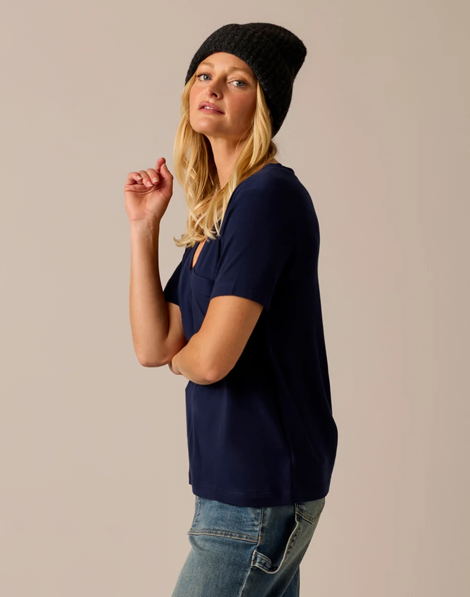 Lea Tissue V-Neck: Navy - Image 3