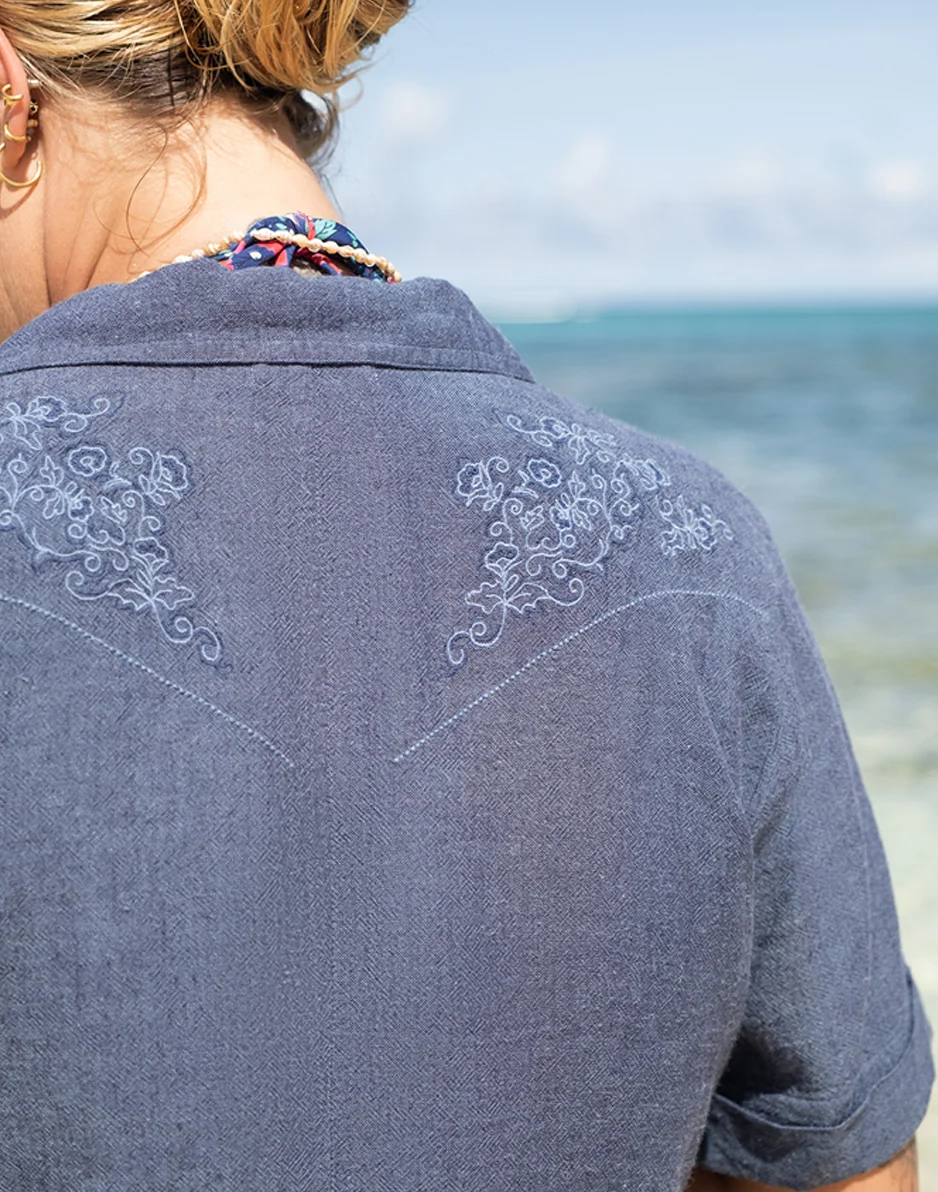 Luca Linen Shirt: Captain Chambray - Image 2