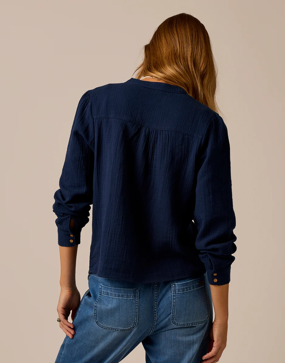 Tatum Double Gauze Shirt: Navy - Image 5