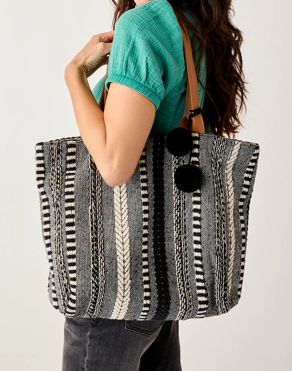 Treasure Tote: Black Multi - FINAL SALE - Image 2