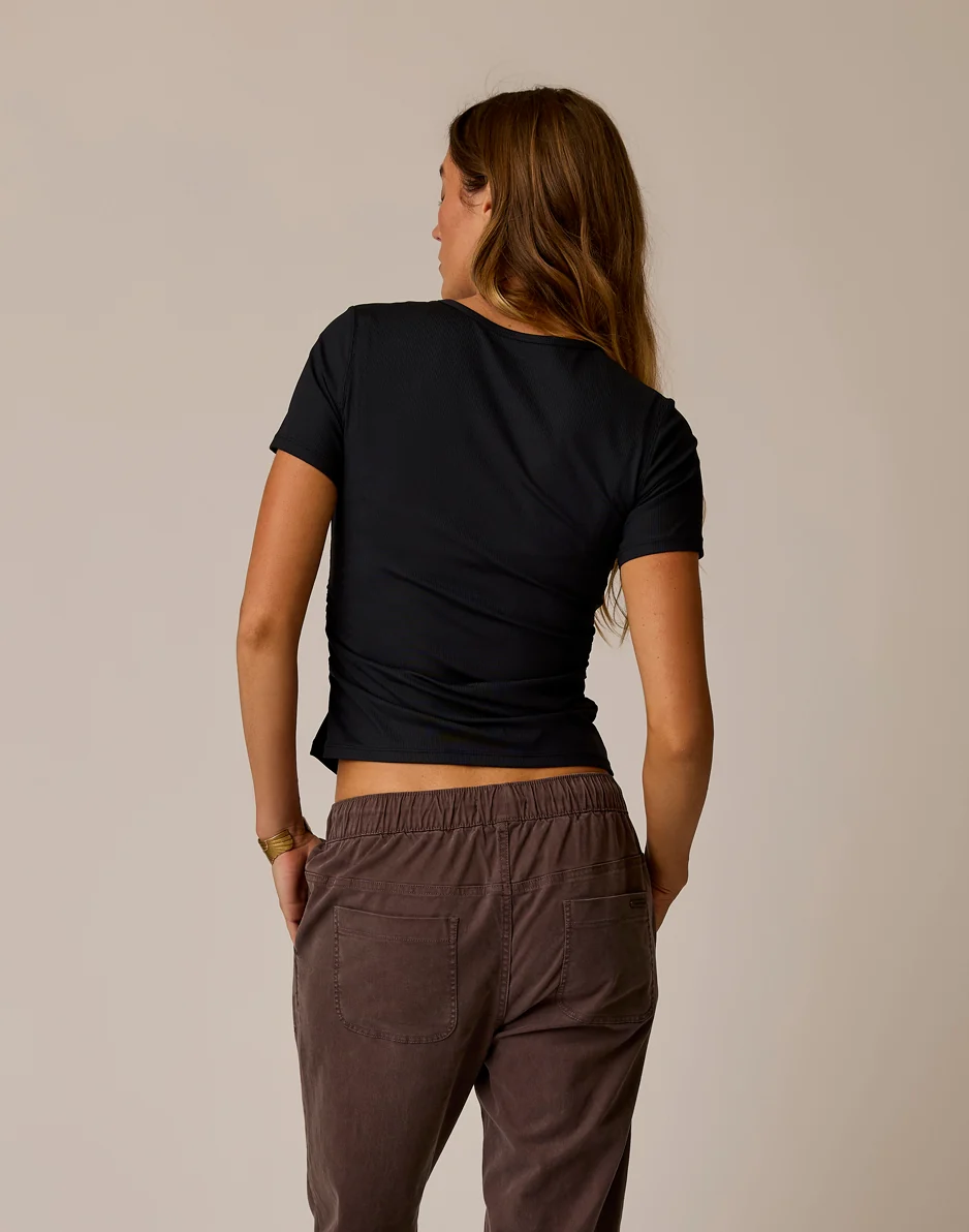 Vega Rib Tee 2.0: Black - Image 3